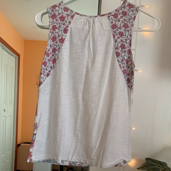 Lucky Brand Women’s Pink and Blue Flower Tank Size Medium - Picture 2 of 7